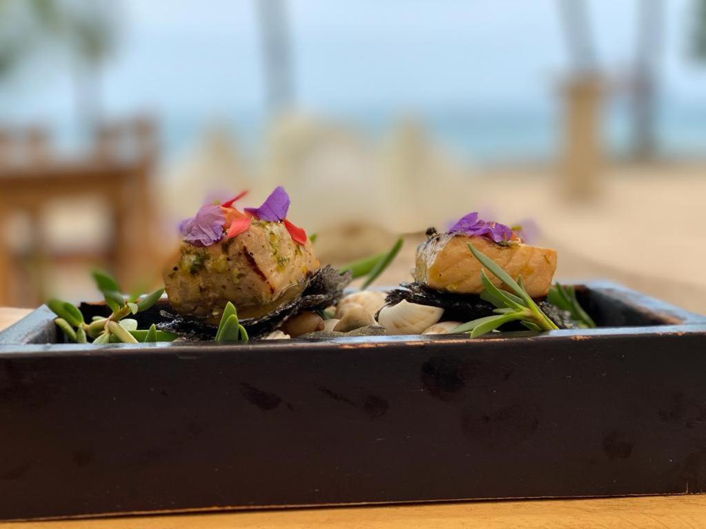 Cafe De Playa Beach Front Hotel 科克 外观 照片