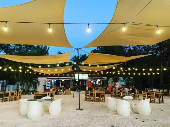 Cafe De Playa Beach Front Hotel 科克 外观 照片
