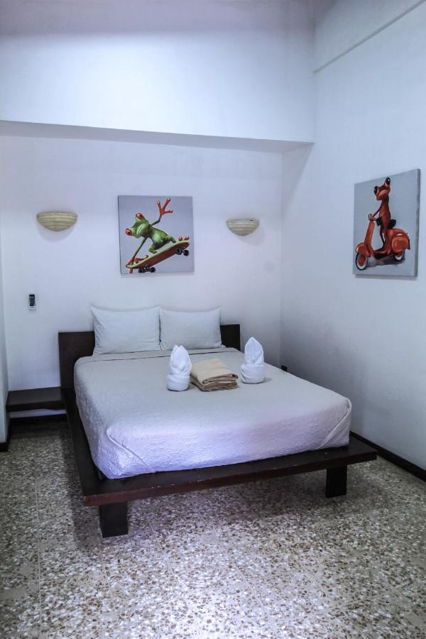 Cafe De Playa Beach Front Hotel 科克 外观 照片