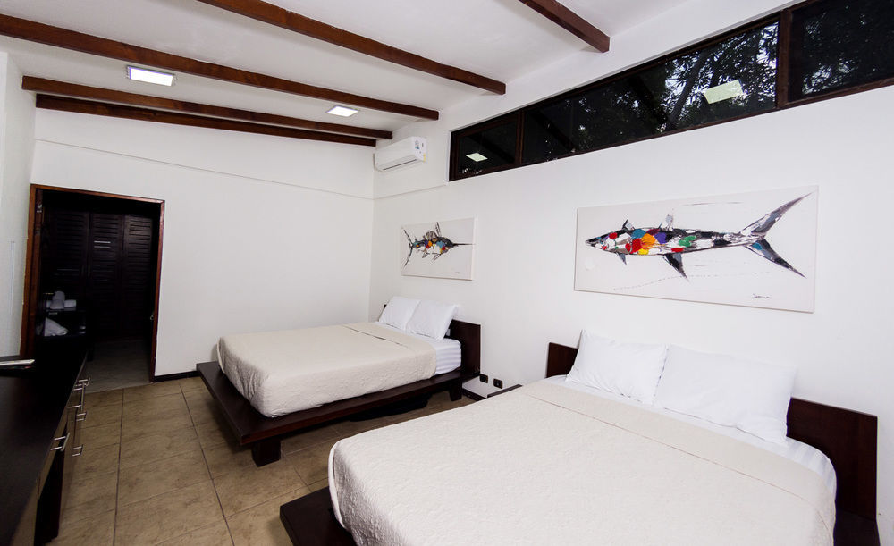 Cafe De Playa Beach Front Hotel 科克 外观 照片